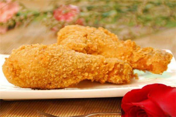 官方通报震惊！正新鸡排鸡腿惊现大量蛆虫，食品安全问题再引热议